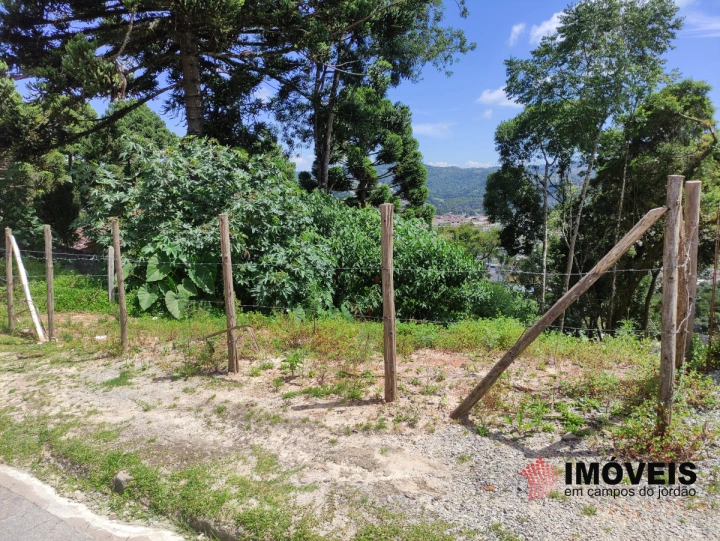 Terreno/Lote em Vila Backer, Campos do Jordão - foto 1