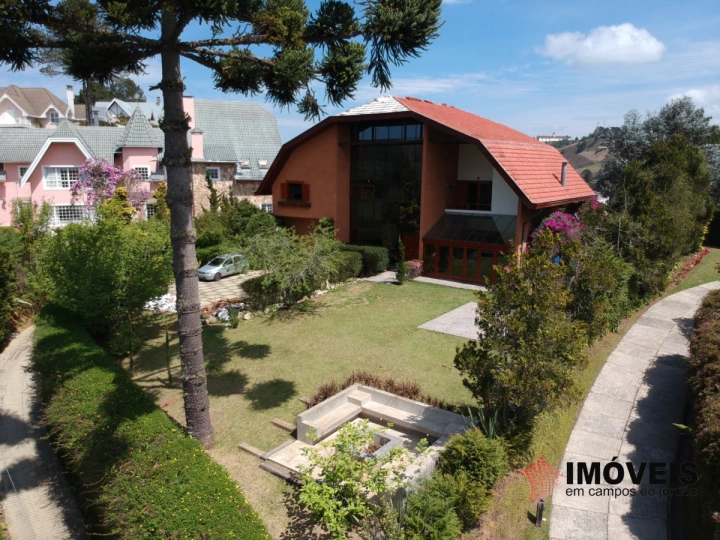 Casa em Jardim Véu da Noiva, Campos do Jordão - foto 1