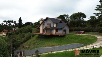 Casa em Alto do Capivari, Campos do Jordão