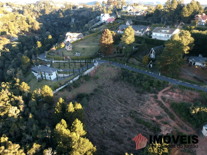 Terreno/Lote em Alto do Capivari, Campos do Jordão - foto 4