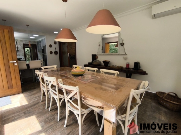 Casa em Alto do Capivari, Campos do Jordão - foto 2