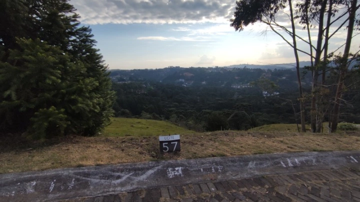 Terreno/Lote em Alto do Capivari, Campos do Jordão - foto 2