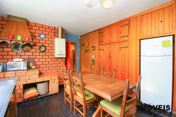 Casa em Vila Capivari, Campos do Jordão - foto 3