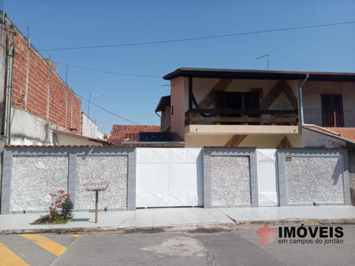 Casa em Ribeirão Grande, Pindamonhangaba - foto 1