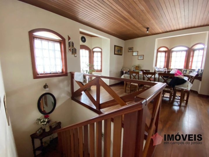 Casa em Vila Nova Suiça, Campos do Jordão - foto 2