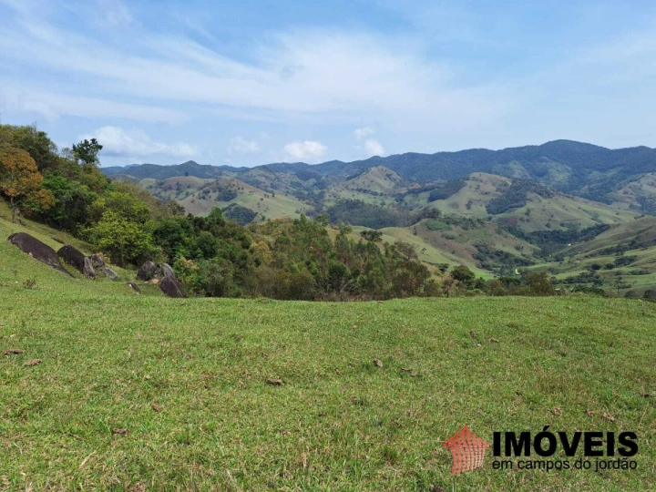 Sítio em Alpes de Campos do Jordão, Campos do Jordão - foto 1