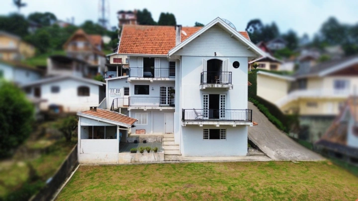 Casa em Vila Cristina, Campos do Jordão - foto 2