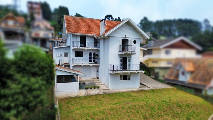 Casa em Vila Cristina, Campos do Jordão - foto 3