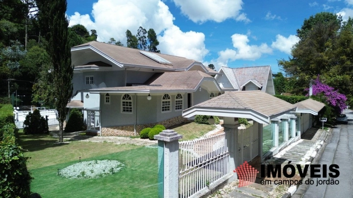 Casa em Alto do Capivari, Campos do Jordão - foto 4