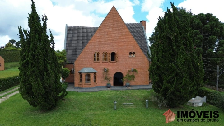 Casa em Alto da Vila Inglesa, Campos do Jordão - foto 1