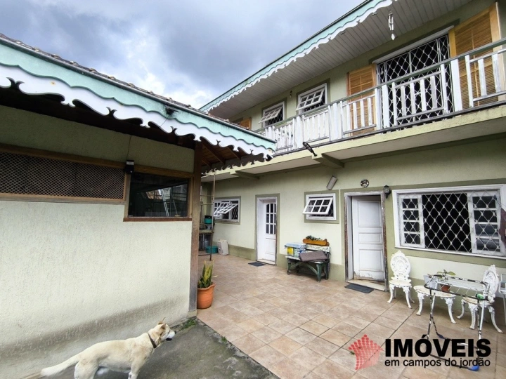 Casa em Vila Claudia, Campos do Jordão - foto 1