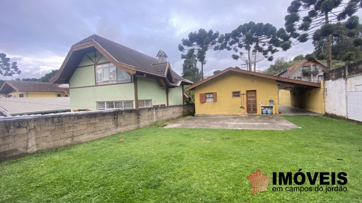 Casa em Vila Britânia, Campos do Jordão - foto 1