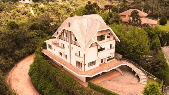 Casa em Vila Fracalanza, Campos do Jordão - foto 1