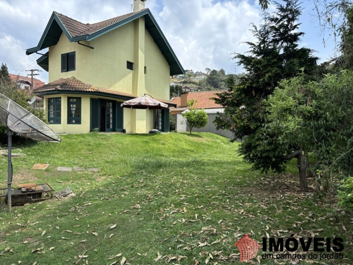 Casa em Vila Nova Suiça, Campos do Jordão - foto 4