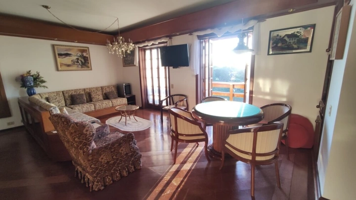 Apartamento em Alto do Capivari, Campos do Jordão - foto 1