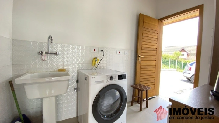 Casa em Alto do Capivari, Campos do Jordão - foto 3