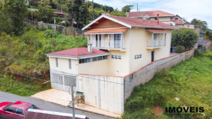 Casa em Vila Loly, Campos do Jordão