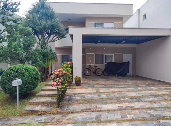 Casa em Vila Abernéssia, Campos do Jordão - foto 1