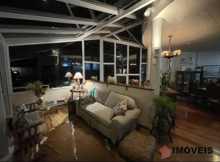 Casa em Vila Simonsen, Campos do Jordão - foto 7