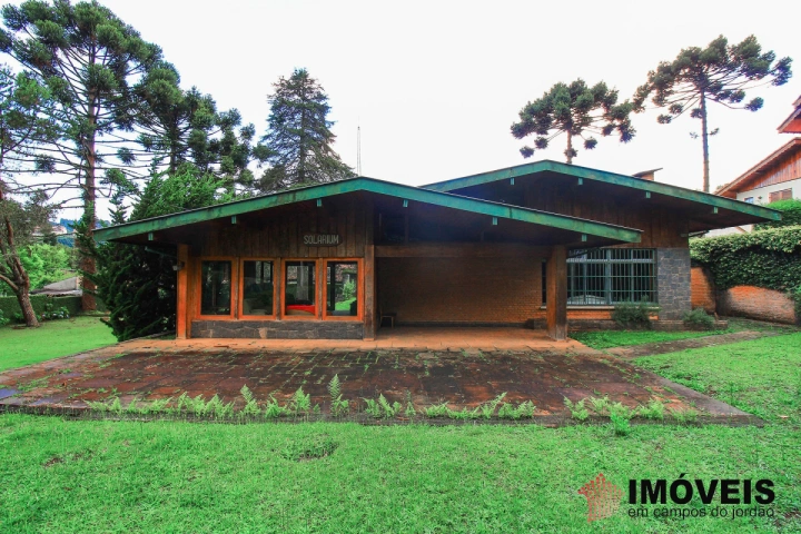 Casa em Vila Capivari, Campos do Jordão - foto 1