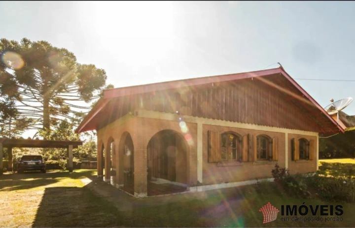 Casa em Vila Siomara, Campos do Jordão - foto 1