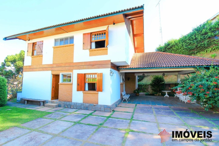 Casa em Recanto Feliz, Campos do Jordão - foto 1