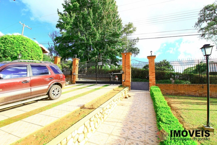 Casa em Alto do Capivari, Campos do Jordão - foto 3