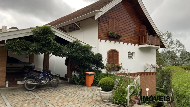 Apartamento em Vila Capivari, Campos do Jordão - foto 1