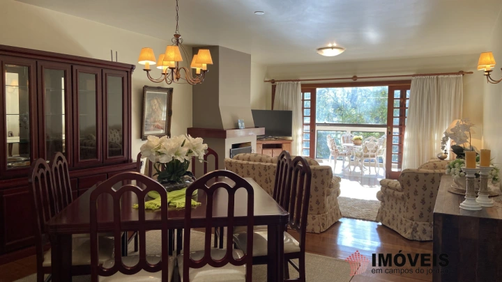 Apartamento em Vila Capivari, Campos do Jordão - foto 1