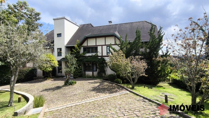 Casa em Vila Capivari, Campos do Jordão - foto 1