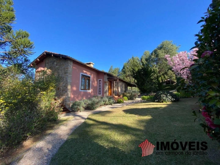 Casa em Vila Capivari, Campos do Jordão - foto 1