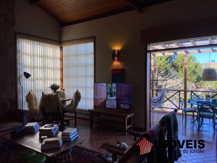 Casa em Vila Capivari, Campos do Jordão - foto 9