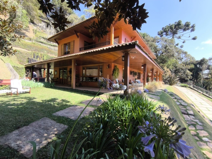 Casa em Descansópolis, Campos do Jordão - foto 1
