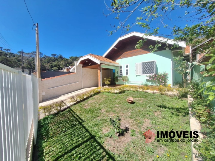 Casa em Floresta Negra, Campos do Jordão - foto 1