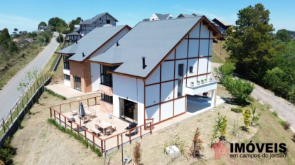 Casa em Recanto das Araucárias, Campos do Jordão