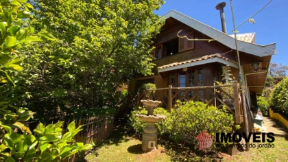 Casa em Vila Nova Suiça, Campos do Jordão