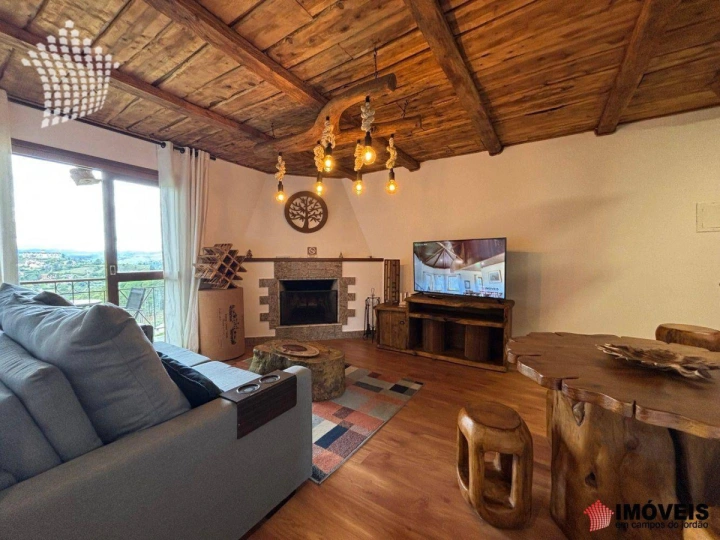 Apartamento em Recanto das Araucárias, Campos do Jordão - foto 1