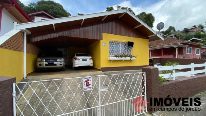 Casa em Vila Paulista, Campos do Jordão - foto 1