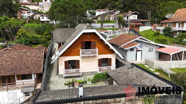 Casa em Vila Telma, Campos do Jordão - foto 1