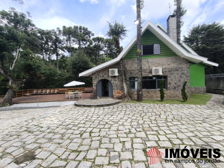 Casa em Vale Feliz, Campos do Jordão - foto 1