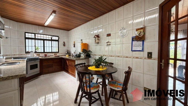 Casa em Vila Cristina, Campos do Jordão - foto 17
