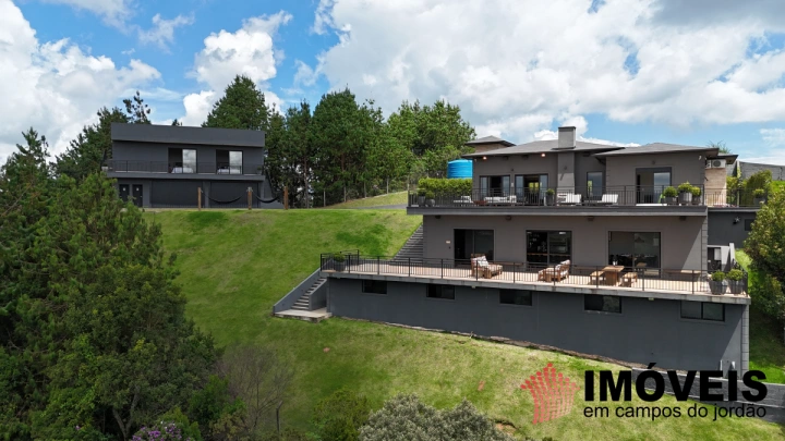 Casa em Vila Magdalena, Campos do Jordão - foto 1