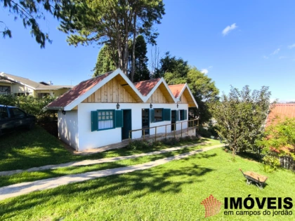 Casa em Alto da Vila Inglesa, Campos do Jordão