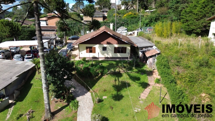 Casa em Vila Ondina, Campos do Jordão - foto 1