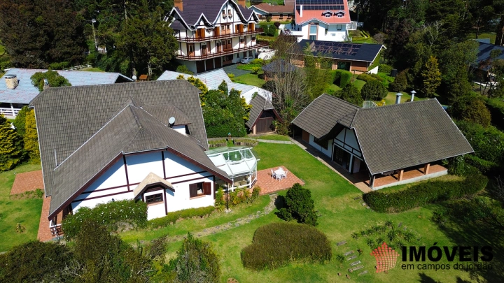 Casa em Alto do Capivari, Campos do Jordão - foto 9