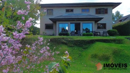 Casa em Vila Everest, Campos do Jordão