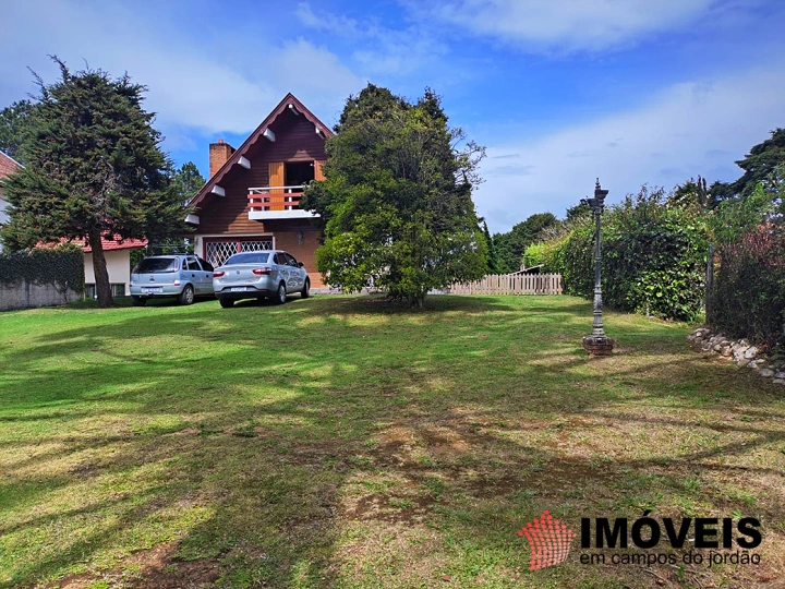 Casa em Vila Marinela, Campos do Jordão - foto 1