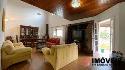 Apartamento em Vila Abernéssia, Campos do Jordão