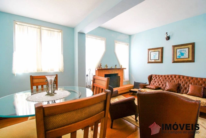 Casa em Vila Capivari, Campos do Jordão - foto 1