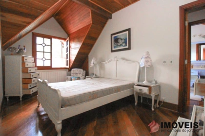 Casa em Jardim Embaixador, Campos do Jordão